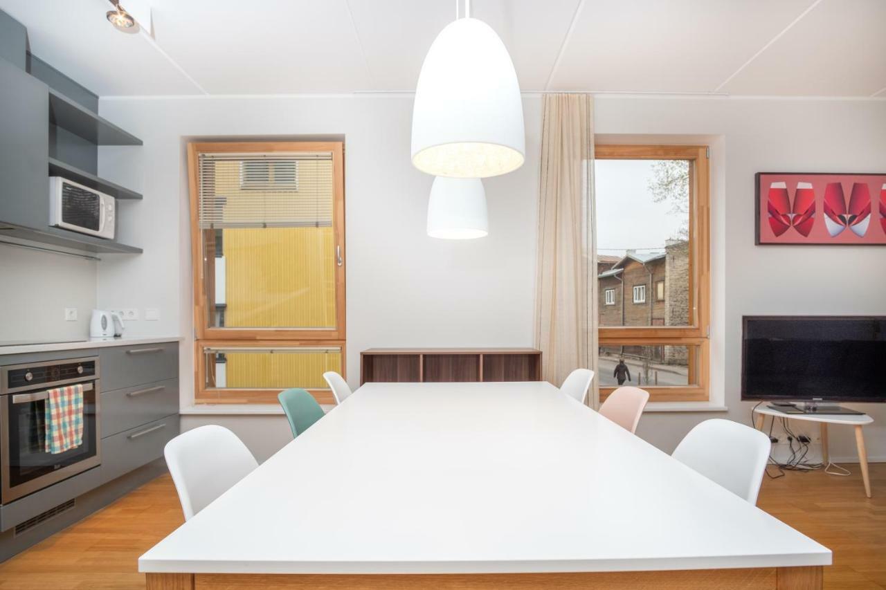 Dream Stay - Stylish Apartment Near Old Town With Free Parking Tallinn Ngoại thất bức ảnh